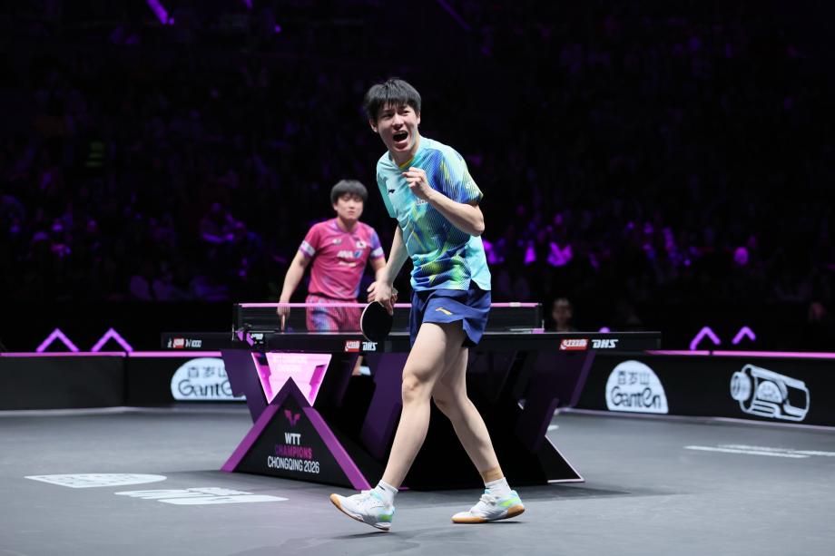 开云登录线上-WTT重庆冠军赛-温瑞博4-2张本智和晋级男单决赛